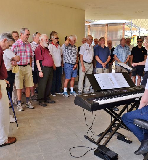 An al-fresco rehearsal in Lake Como, Italy, 2018